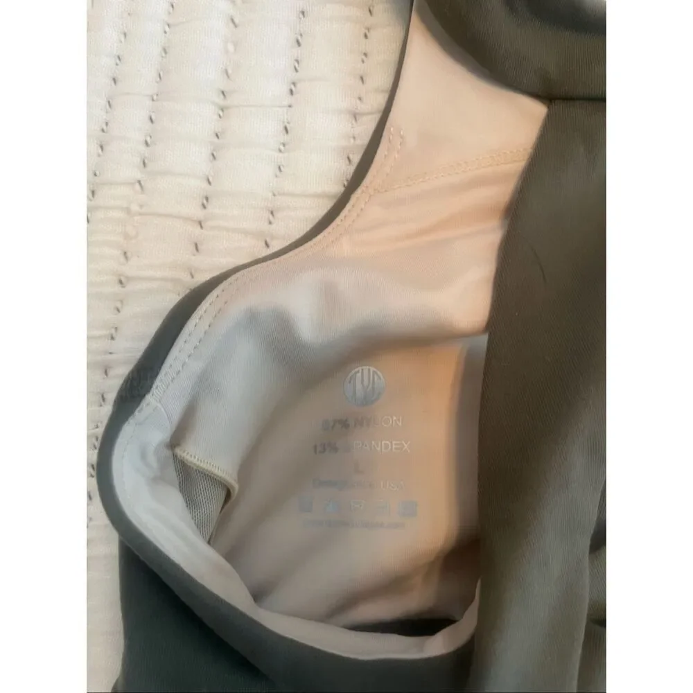 TYD Olive Green Sports Bra Strappy Back Medium Support Activewear NWOT Size L